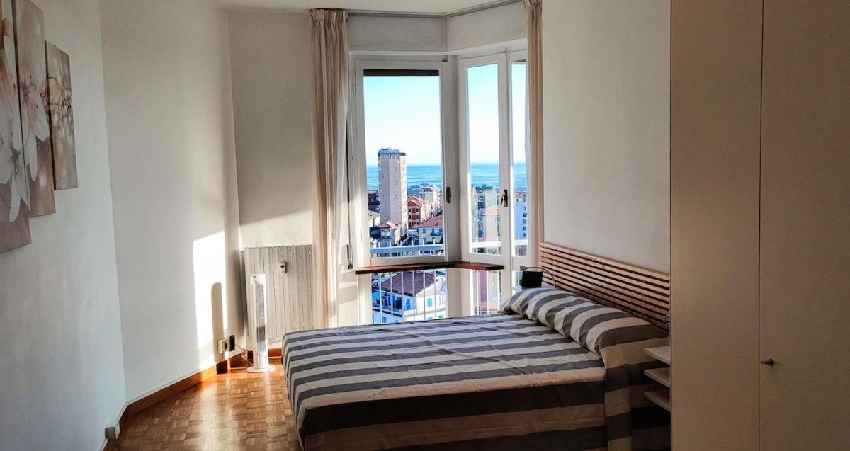 Apartamento Super Vista Al Grattacielo Di Lavagna Exterior foto