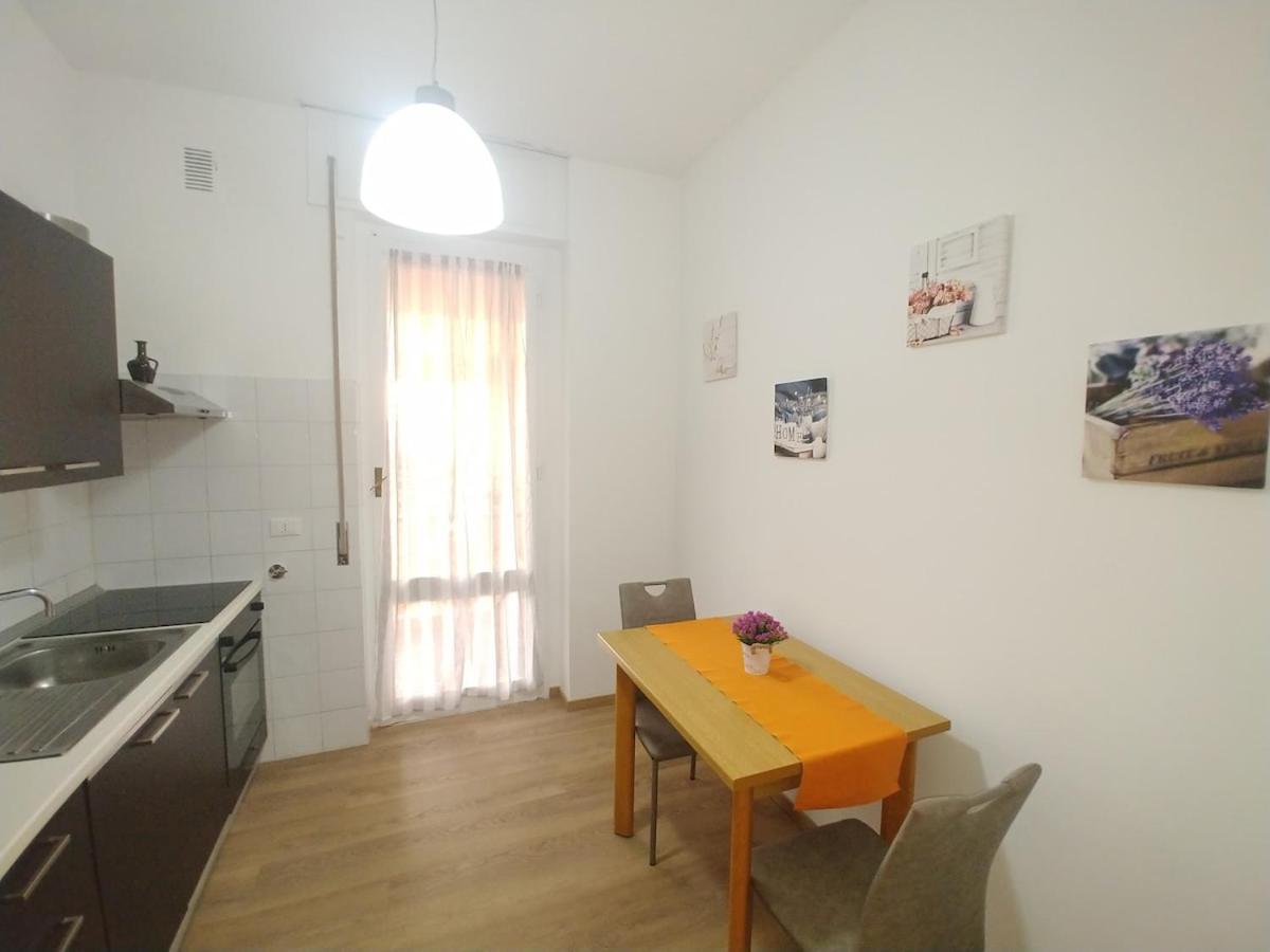 Apartamento Super Vista Al Grattacielo Di Lavagna Exterior foto