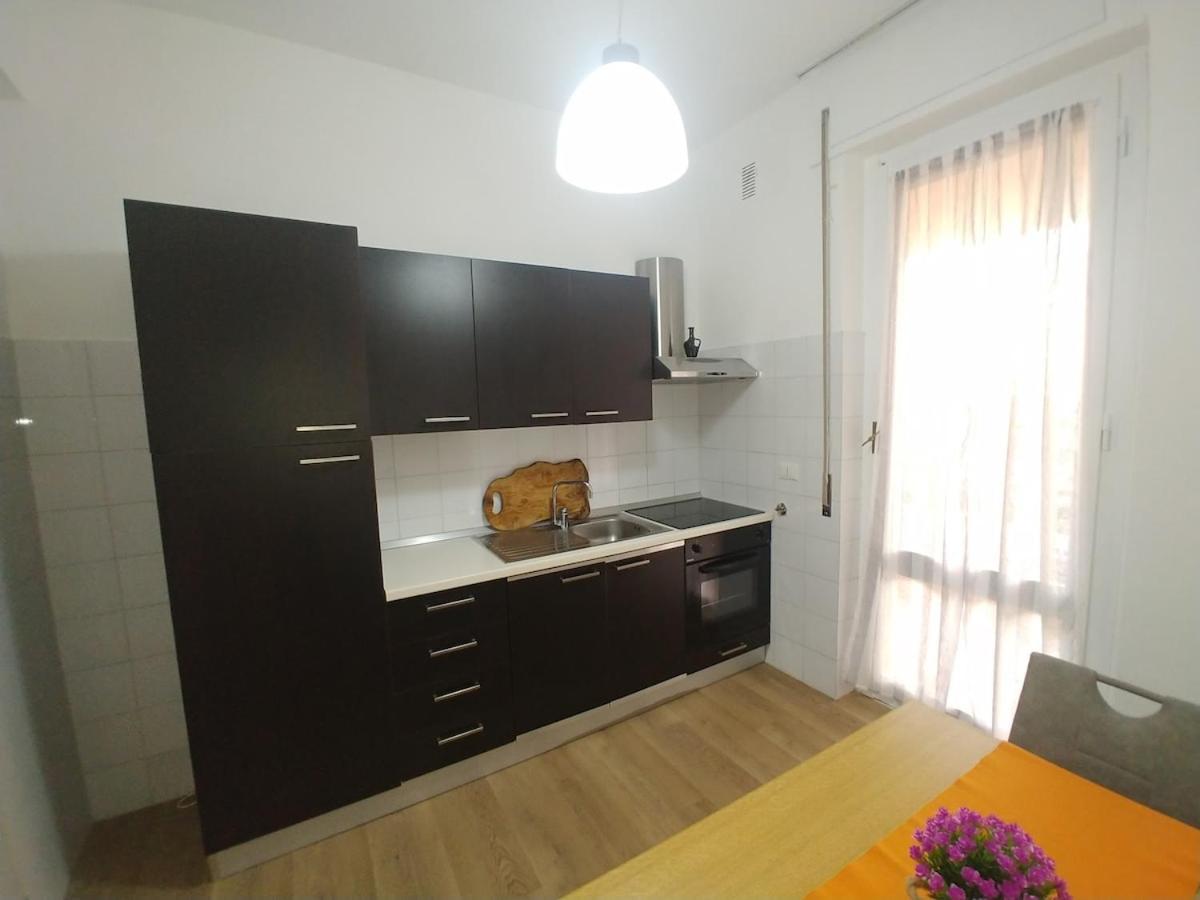 Apartamento Super Vista Al Grattacielo Di Lavagna Exterior foto